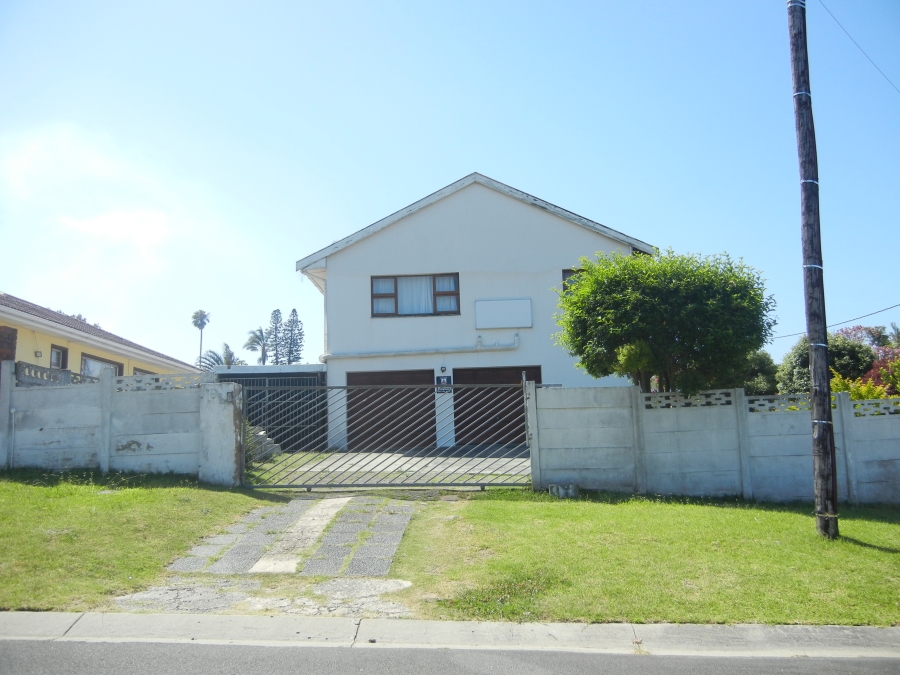 9 Bedroom Property for Sale in Sunnyridge Eastern Cape